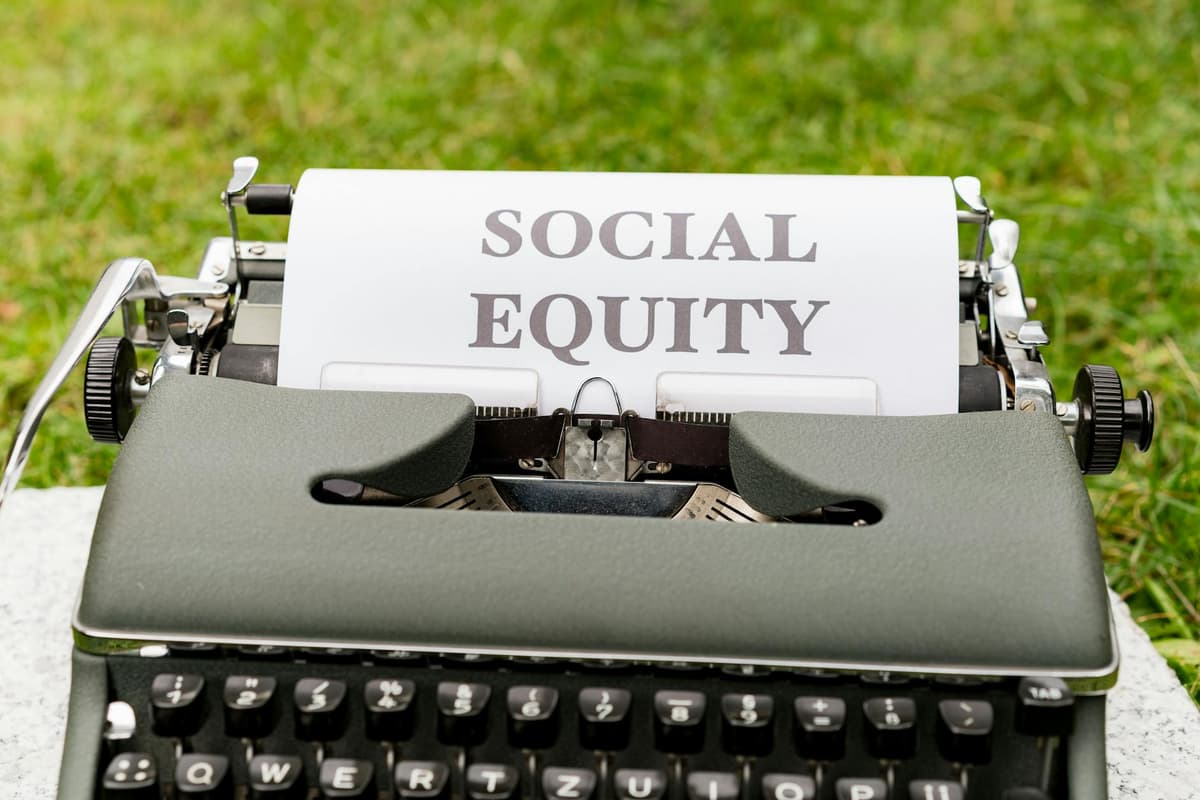 Tapping Your Home Equity: HELOC vs. Cash-Out Refinance