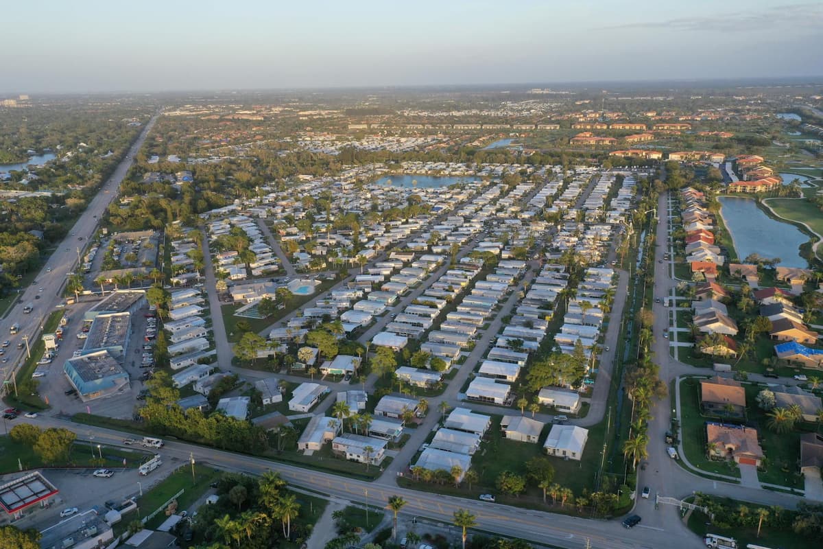 New Year Resolutions for Homeowners: Financial Goals for 2024